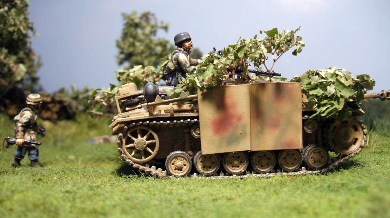 Normandie 1944: Stug Revell 1/72e, modif' 1535508DioStugRevell72evuedroitePzkw