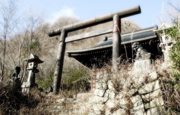 Une rencontre discrete entre le Feu et la Mort 162214japanghosttowns2