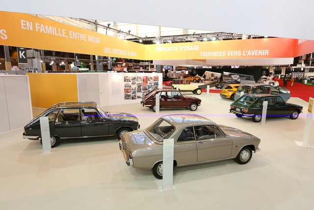 Renault fête les 50 ans de la Renault 16 au salon Rétromobile 2015 1622306605716