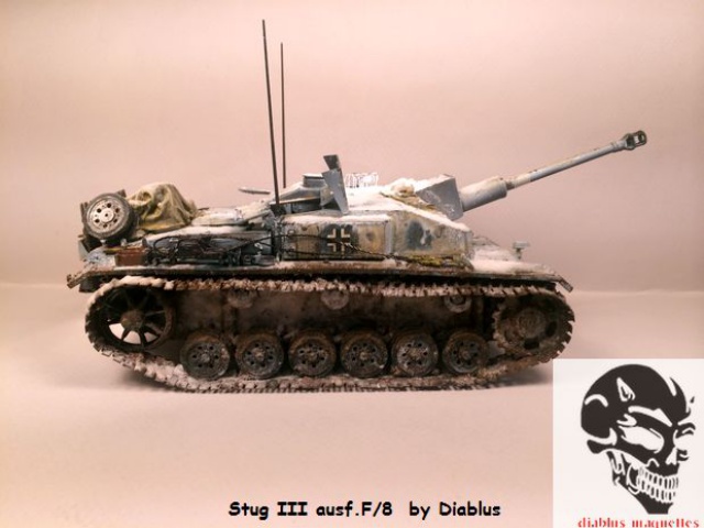 Stug.III Ausf.F/8 late production Dragon 1/35 164473fingazetfig024