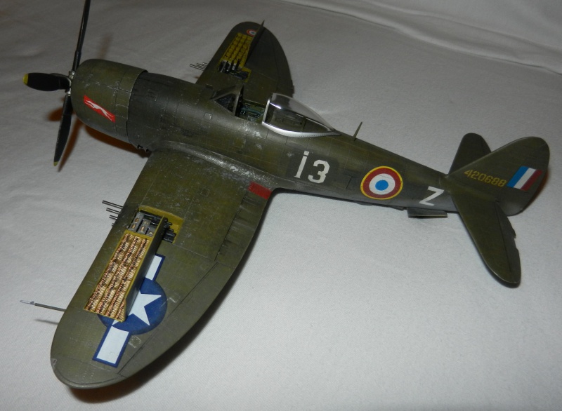 P-47 Français [Academy 1/48] 173889DSCN7557