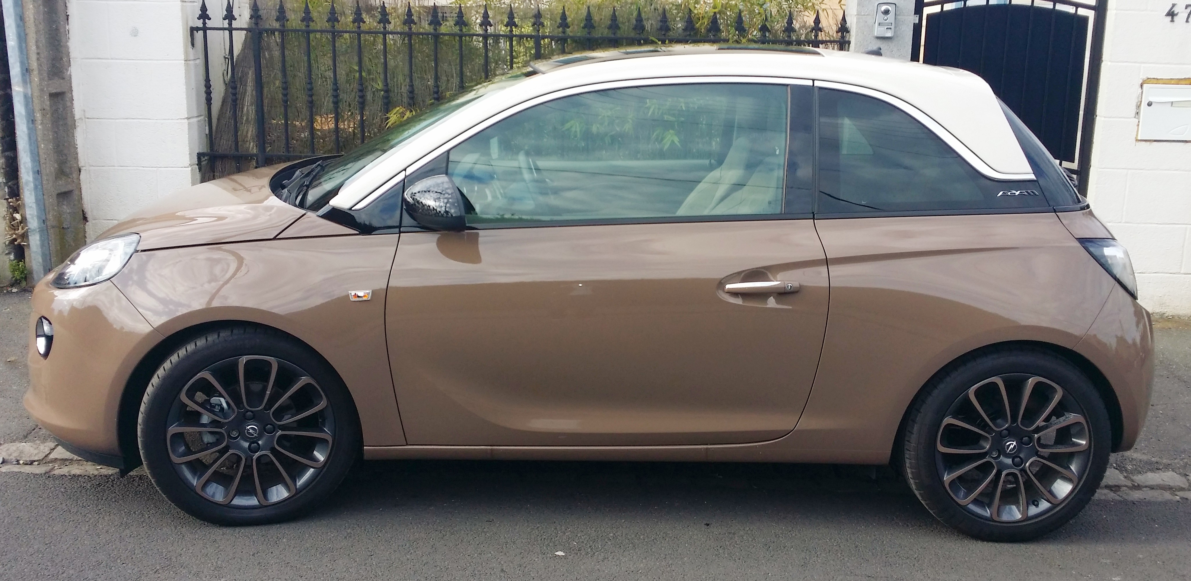 Vends mon Opel Adam GLAM, comme neuve 2500 Km, visible dans le Nord (59) 174271opelphoto2