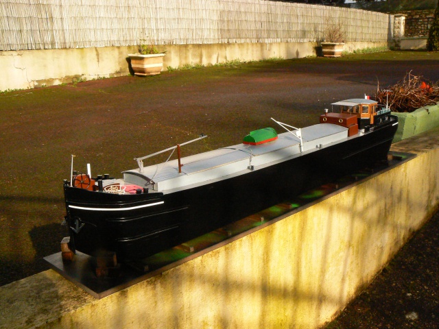 Péniche en maquette 189228P1200748