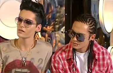 [Net/Italie/Mai 2012](gingergeneration.it) - Tokio Hotel : Tom Kaulitz retourne aux dreadlocks ! 18972611b5