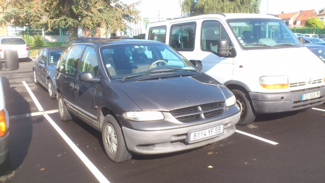 a vendre chrysler voyager S3(vendue) 193803DSC0061