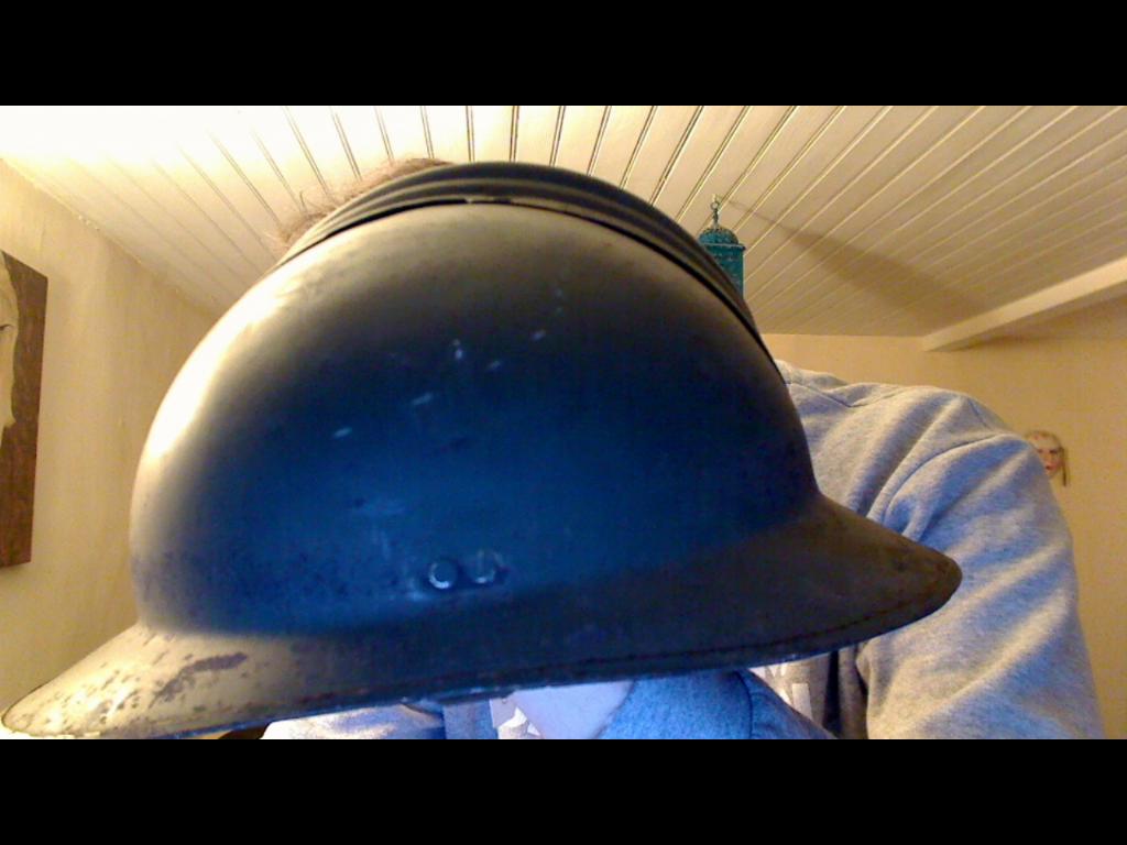 Casque adrian post 45 cimier trop petit? 195015MySnapshot5