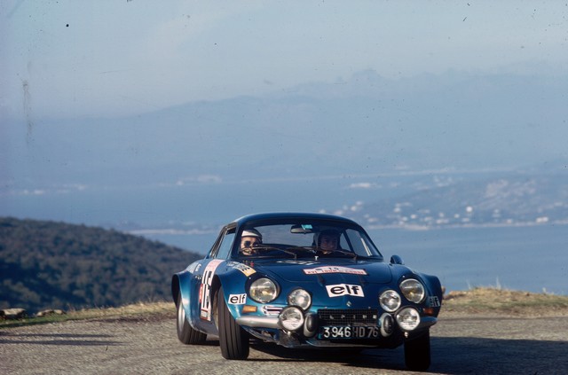 Alpine souffle ses soixante bougies à Rétromobile 19636850ansdeRenaultAlpineA1102012