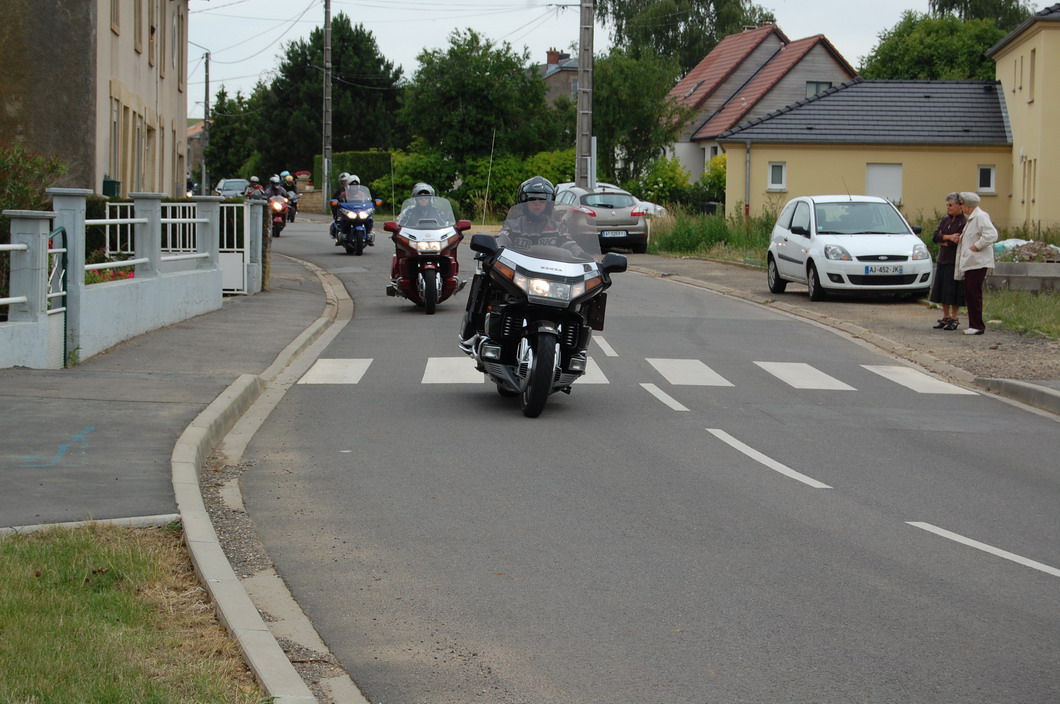 Une journée pour des gens "différents"... 200461foto05