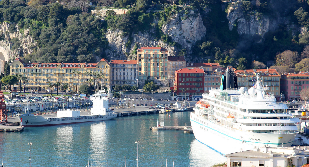 [Vie des ports] Le Port de Nice - Page 2 201420IMG3736