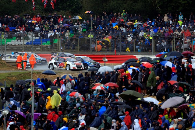 Sébastien Loeb signe, à Lohéac, son quatrième podium de suite 20144659abf93257e69