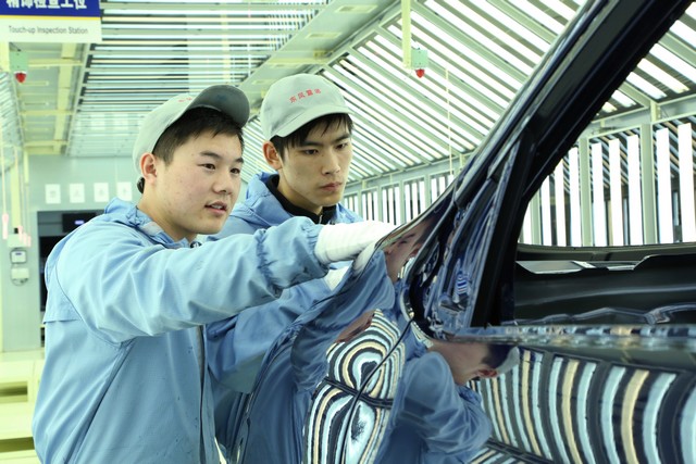 Renault-Dongfeng inaugure sa première usine en Chine 2047927516316