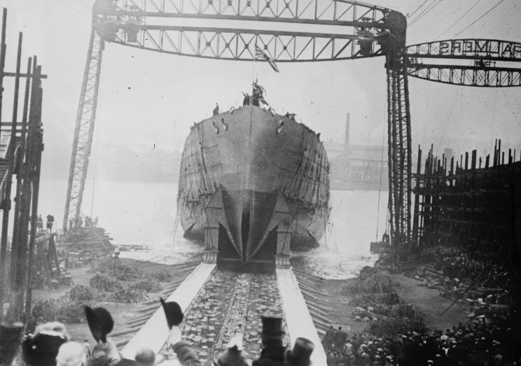 ROYAL NAVY CROISEURS DE BATAILLE CLASSE LION 212292HMS_Queen_Mary_lancement