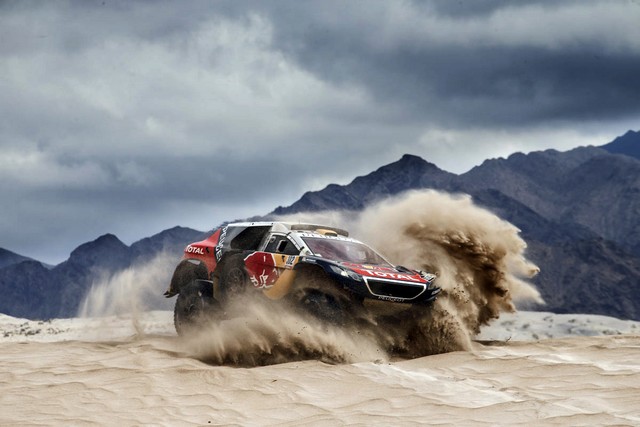 Trois Peugeot 2008 DKR De Moscou A Pékin 219348571da4166b35c