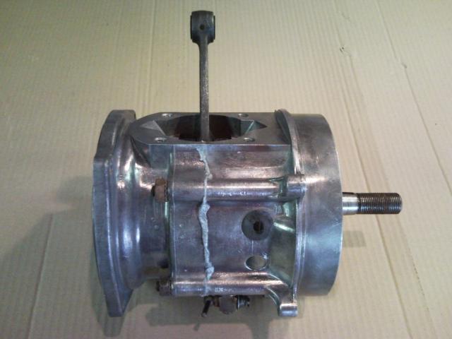 Restauration d'un moteur 1Z18 de Super U6 . 220544SNC00031