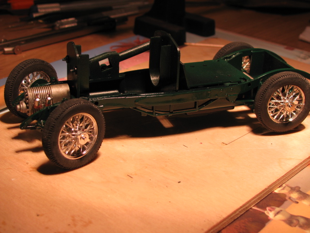 Débutante : Bentley Blower 1930 Frog 1/24 22213226Trainsmonts