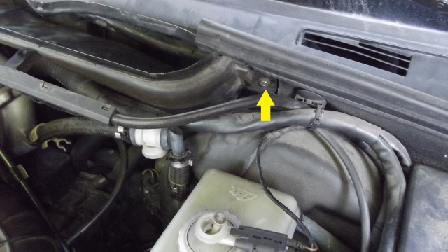 tuto - [ E36 BMW 316i M40 an 1992 ] fuite essence après filtre (TUTO) 23359210Visdefixationcarter