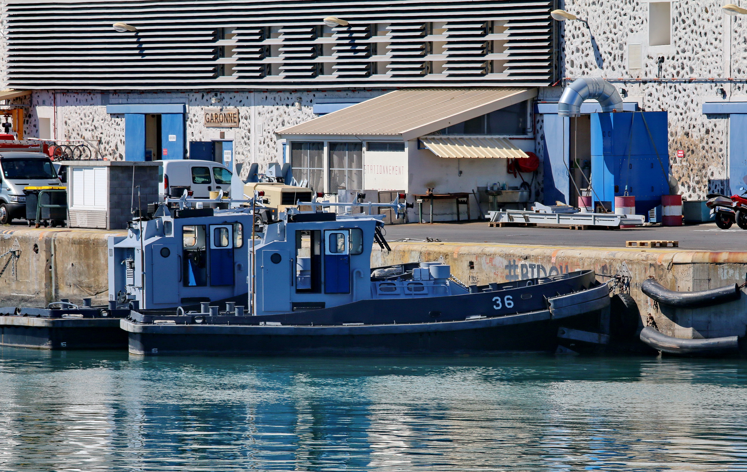  [Vie des ports] Les ports de la Réunion - Page 9 234844leportscnic70d066