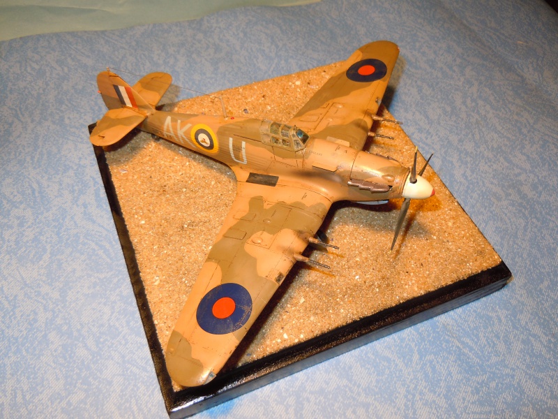 [ITALERI] HAWKER HURRICANE Mk II C Réf 2726 235401DSCN7551