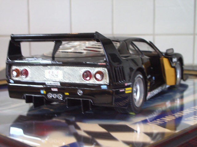 ferrari F40  racing italeri au 1/16 235835f406