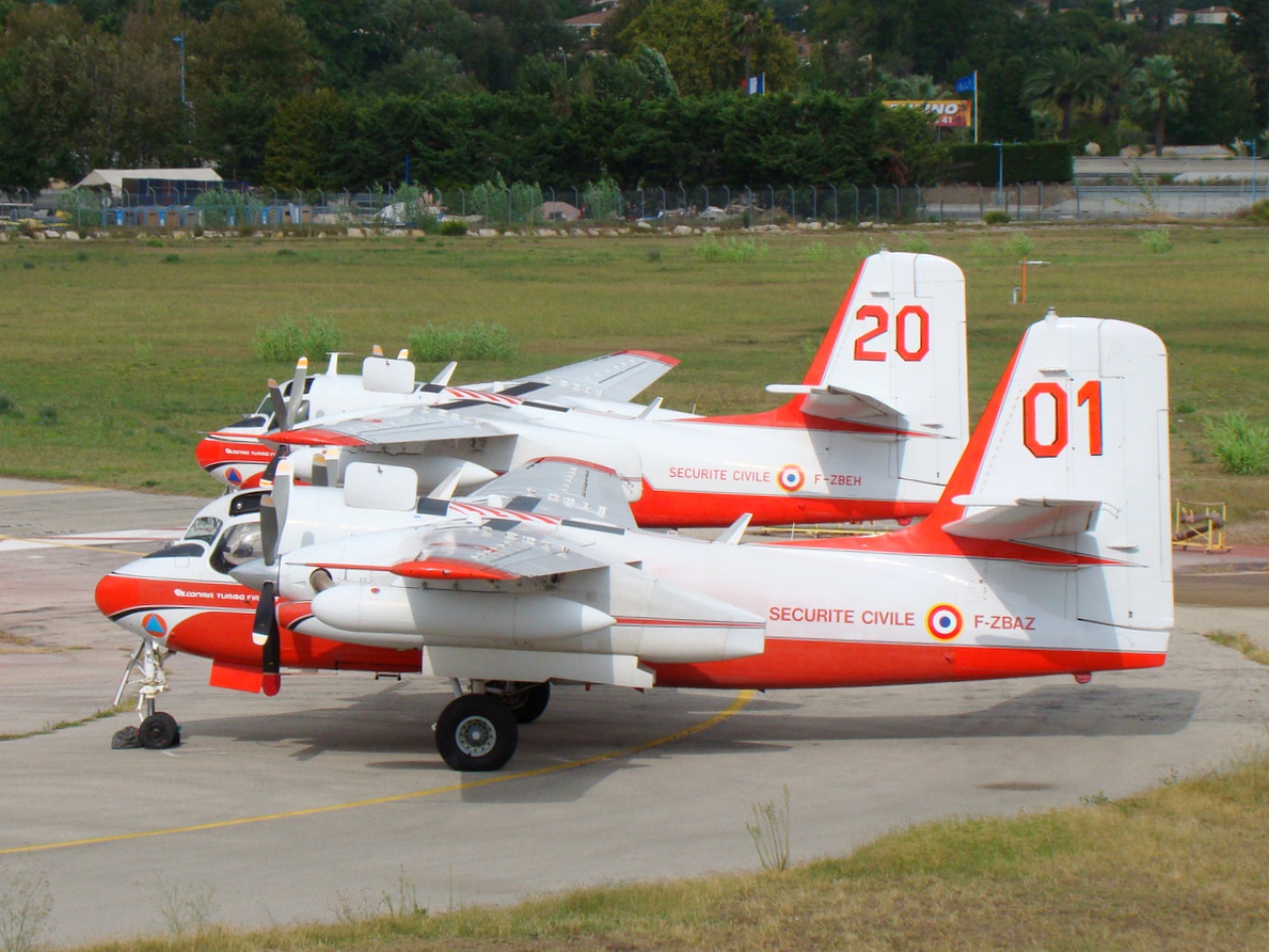 Aeroport Cannes - Mandelieu LFMD septembre 2014   - Page 3 237022DSC03177