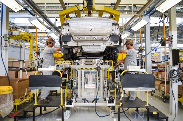 Groupe Renault - Inauguration de l’usine industrie automobile d’Oran en Algérie 2401646322916