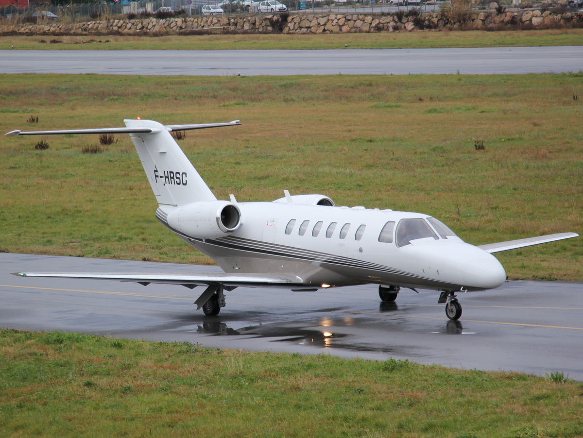 aeroport - Aéroport de Cannes-Mandelieu [LFMD-CEQ] Février 2015  242285IMG5753