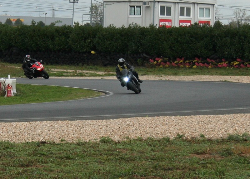 position sur la moto 2474363001