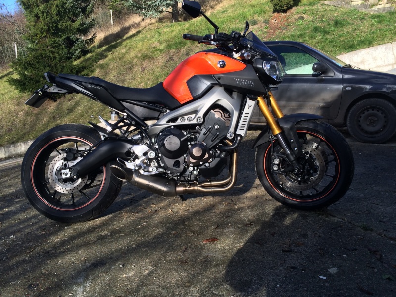 PLAQUE - Photos de toutes les Yamaha MT-09 du forum ! :) - Page 3 247540YFred