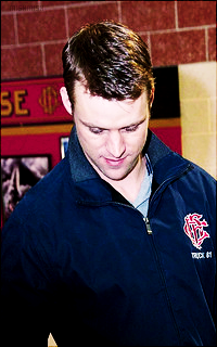 Jesse Spencer 25043214