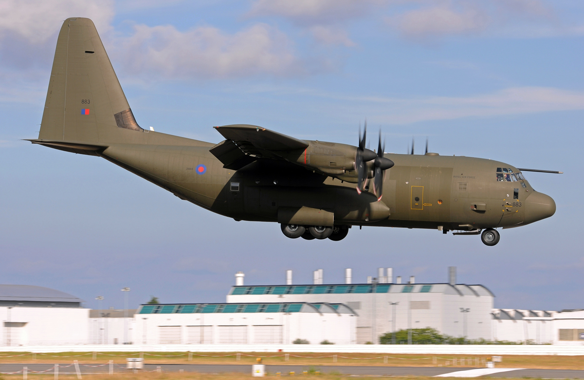 [13/07/2014] C130J (ZH883) ROYAL AIR FORCE  25877120140712NANTESCHATEAUBOUGON034