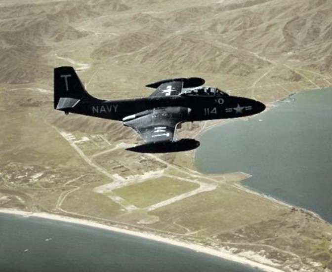 GRUMMAN F9F PANTHER  259514F2H_Banshee_VF_11_over_Wonsan_colour_1952