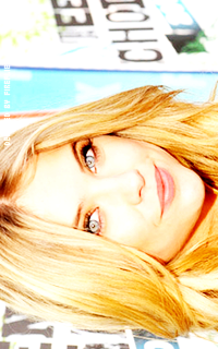 CHERRY ♣ « Venez à moi, je ne mords pas. » 261957ASHLEYBENSON01