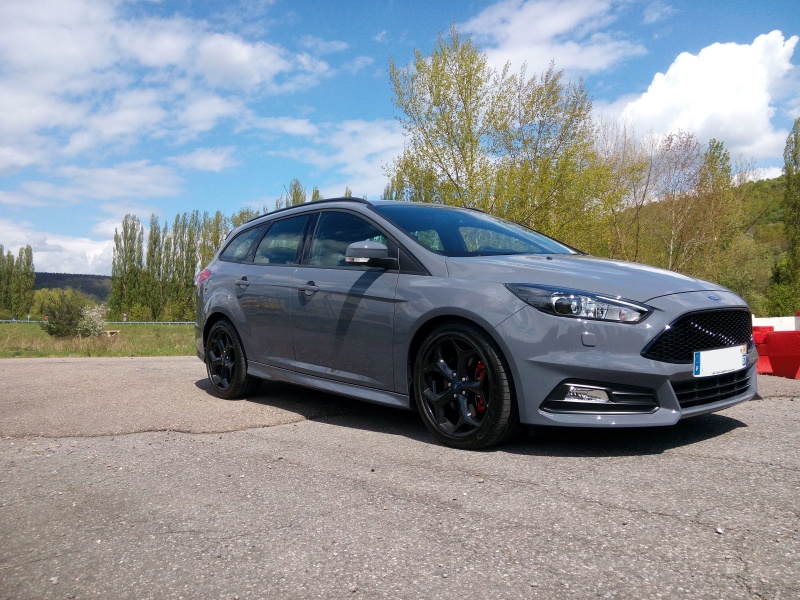 Ford Focus St 2015 arrivée - Page 2 267602IMG20150428133840