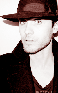 Jared Leto - Page 2 269600J71