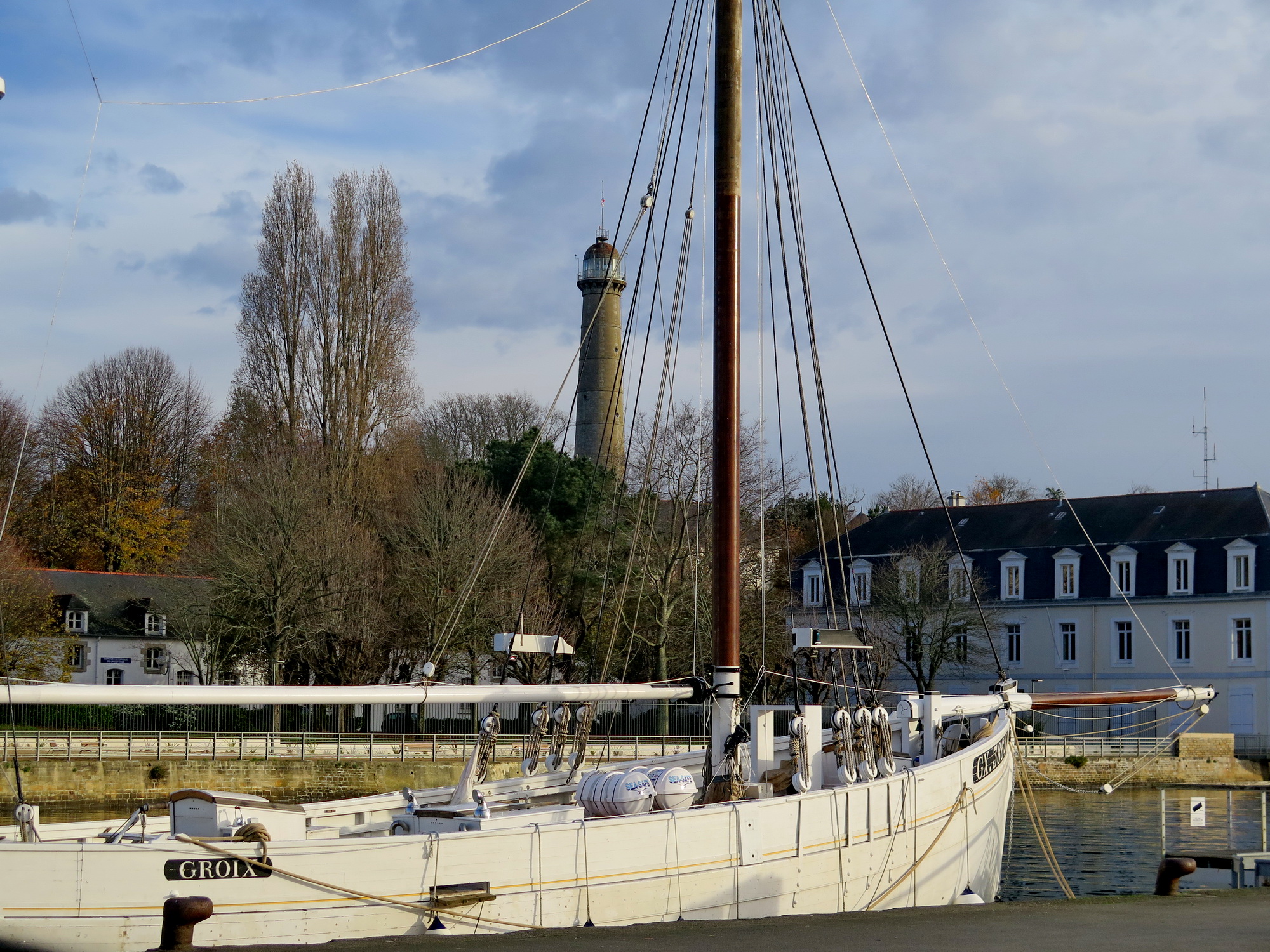 [Vie des ports] LE PORT DE LORIENT VOLUME 003 - Page 4 275218retourg16Groix062