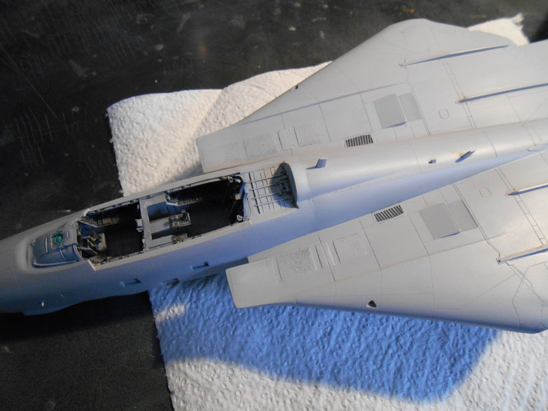 F14 A tomcat hasegawa 1/48 - Page 2 276181ff03