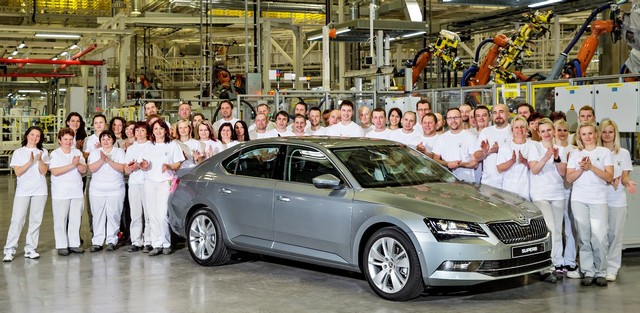 Une ère nouvelle : lancement de la production de la nouvelle ŠKODA Superb  278326150312SOPSKODASuperb12