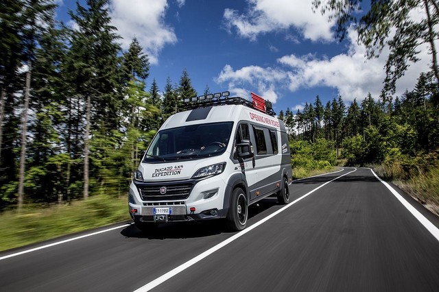 Fiat Professional au Salon du Bourget 2015 283405150827FiatProfessionalDucato4x4Expedition08