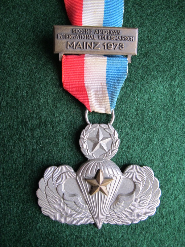 Médaille  US  parachutiste  284487IMG5842