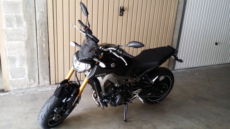 PLAQUE - Photos de toutes les Yamaha MT-09 du forum ! :) 284636YBwaaaahhh