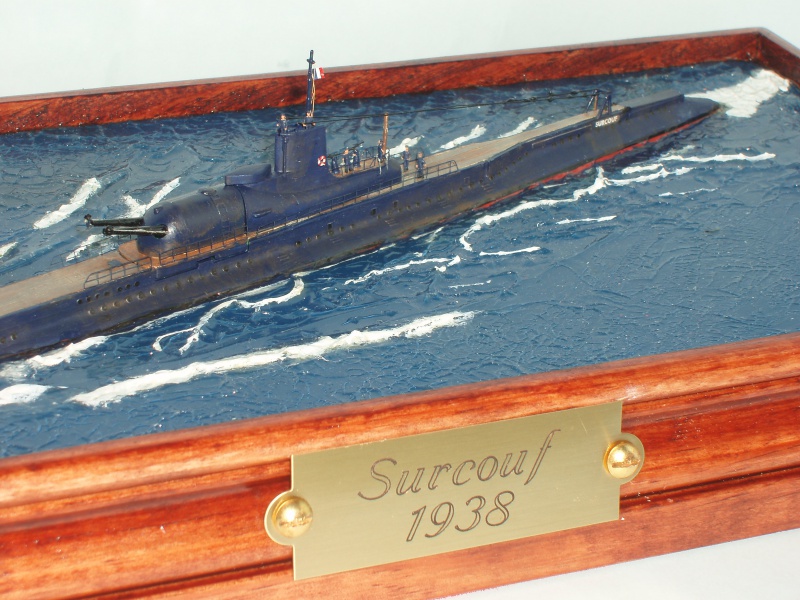 [HELLER] Croiseur sous-marin SURCOUF période 1938, en mer ... 1/400ème Réf 81014 290153dio030
