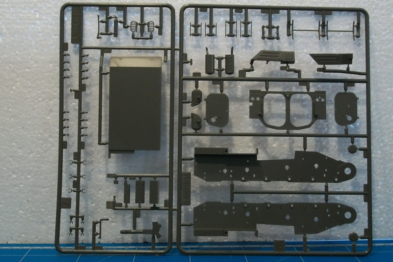 AMX 13-VCA [ Heller ] 1/35  290600VCA016