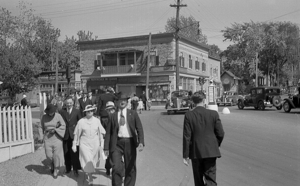 Les années 20 à 70 : photos et vidéos d'époque (partie 1) - Page 14 3009101937prsduParcBelmontMontral