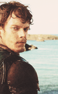 Alfie Allen 309188alfie2