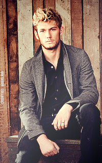 Alex Pettyfer - 200*320 311336aa4