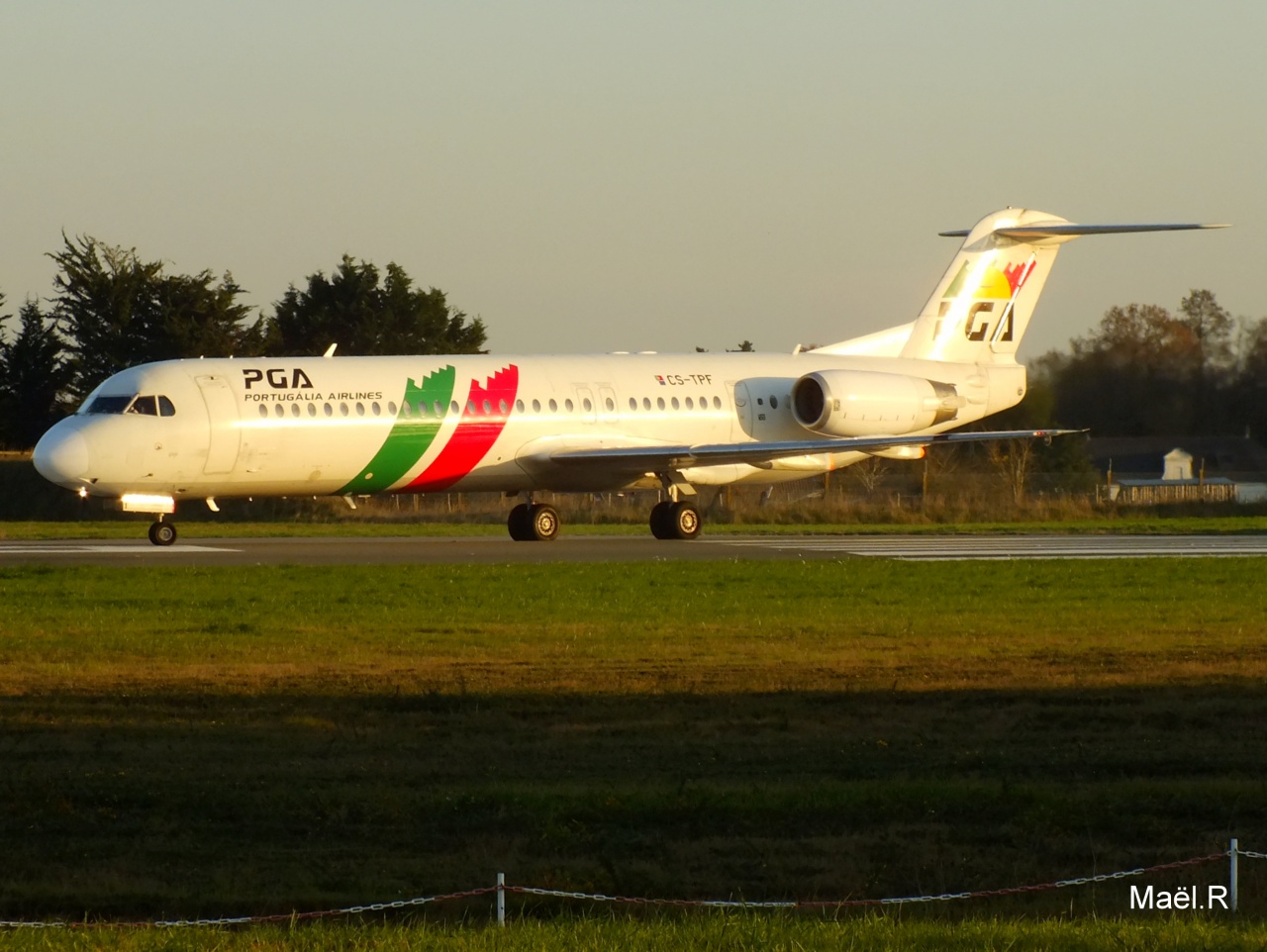 [21/10/2014] Fokker 100 (CS-TPB) Portugalia 312199Novembren2110