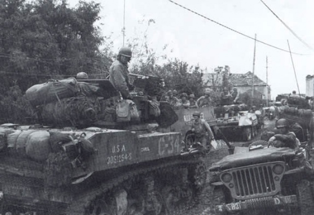 Normandie 44': Traffic Jam à Saint Fromond. 32197704StFromond9Juillet1944Dio