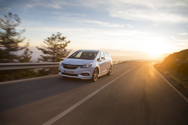 Un véritable salon mobile connecté : le nouvel Opel Zafira 323739OpelZafira300730