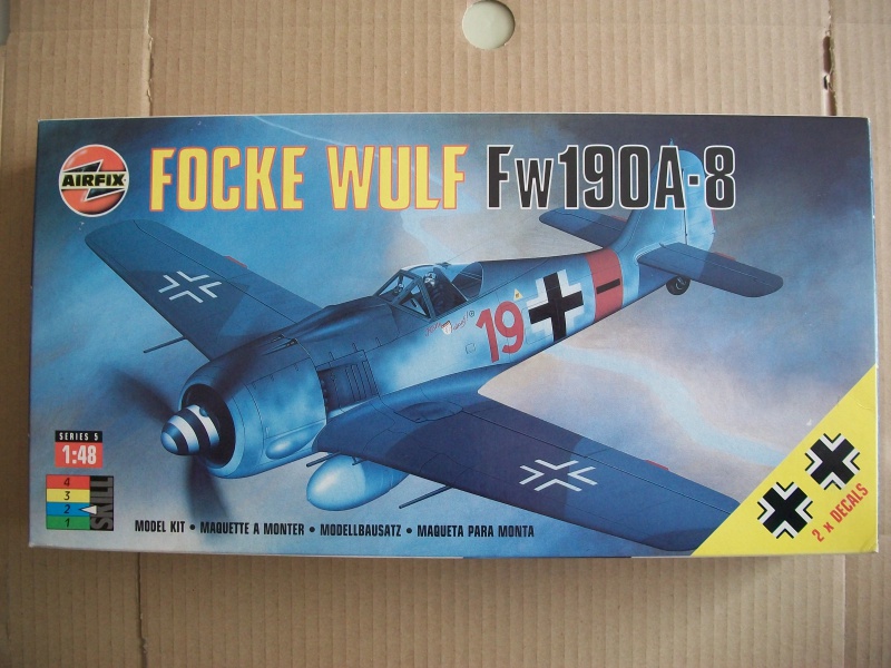 [ Airfix ] FW 190 A8 1/48 325254FW190A8Airfix148