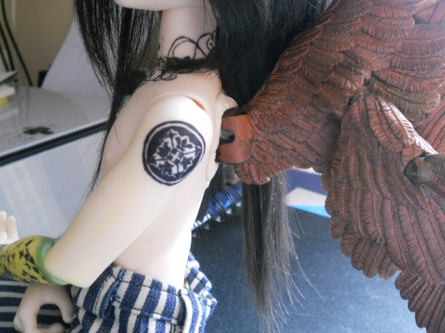 *Tatouages sur Doll* 334457DSCN1509